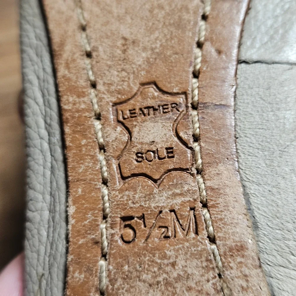 Tory‎ Burch Caroline Scrunch Ballet Flats 5.5 M French Gray Leather Gold Logo